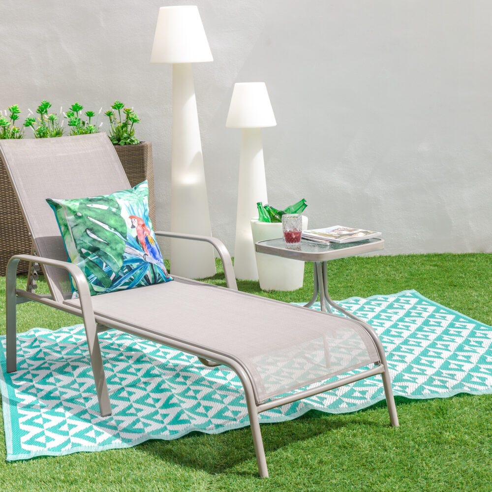 Tumbona de jardin reclinable con decoracion exterior