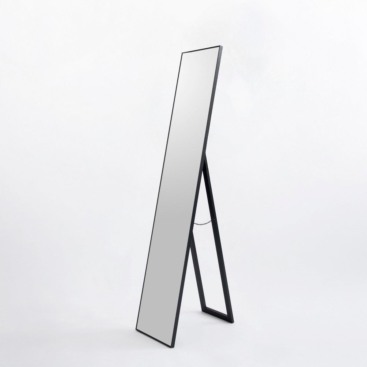 Espejo de pie negro de 151x31 cm